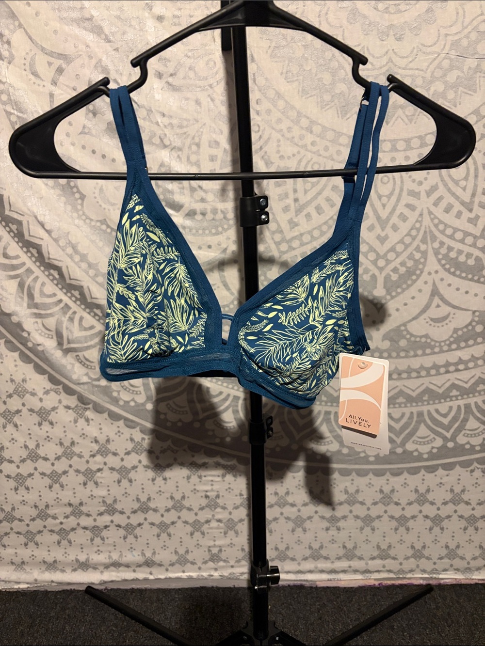 You. LIVELY Tropical Leaf Print Bralette - Teal & Lime - NWT - Size Large